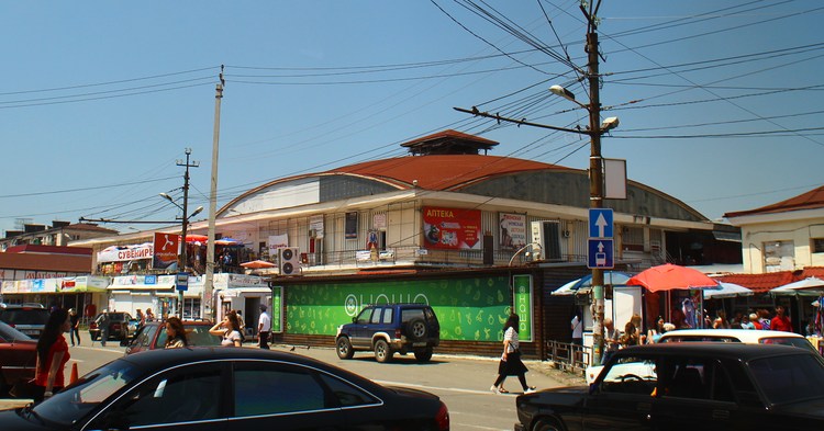 Здание Сухумского рынка